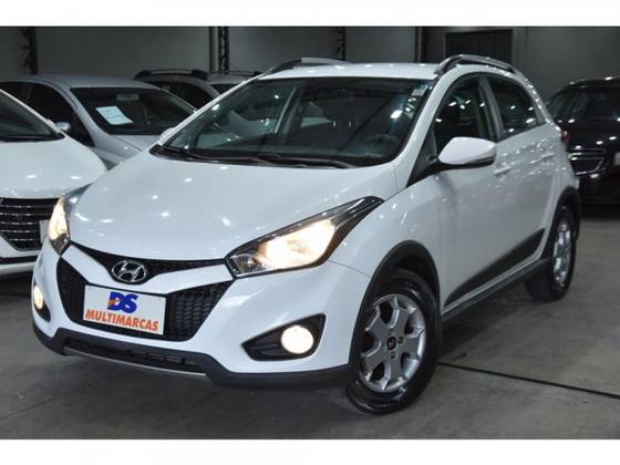 HYUNDAI HB20X 1.6 16V STYLE FLEX 4P MANUAL HYUNDAI HB20X 1.6 16V STYLE FLEX 4P MANUAL